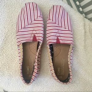 Classic Toms Slip Ons NIB Americana Red Stripe